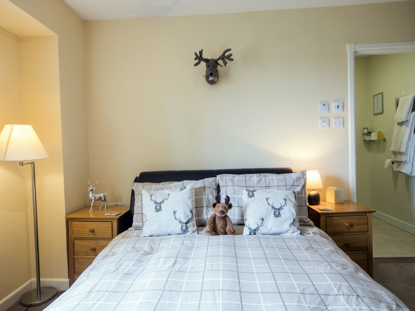 Rowan Bedroom En-suite (Deer Theme)